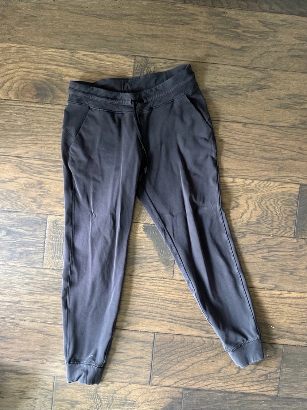 Woman’s Black Jogger Pants - lululemon 10